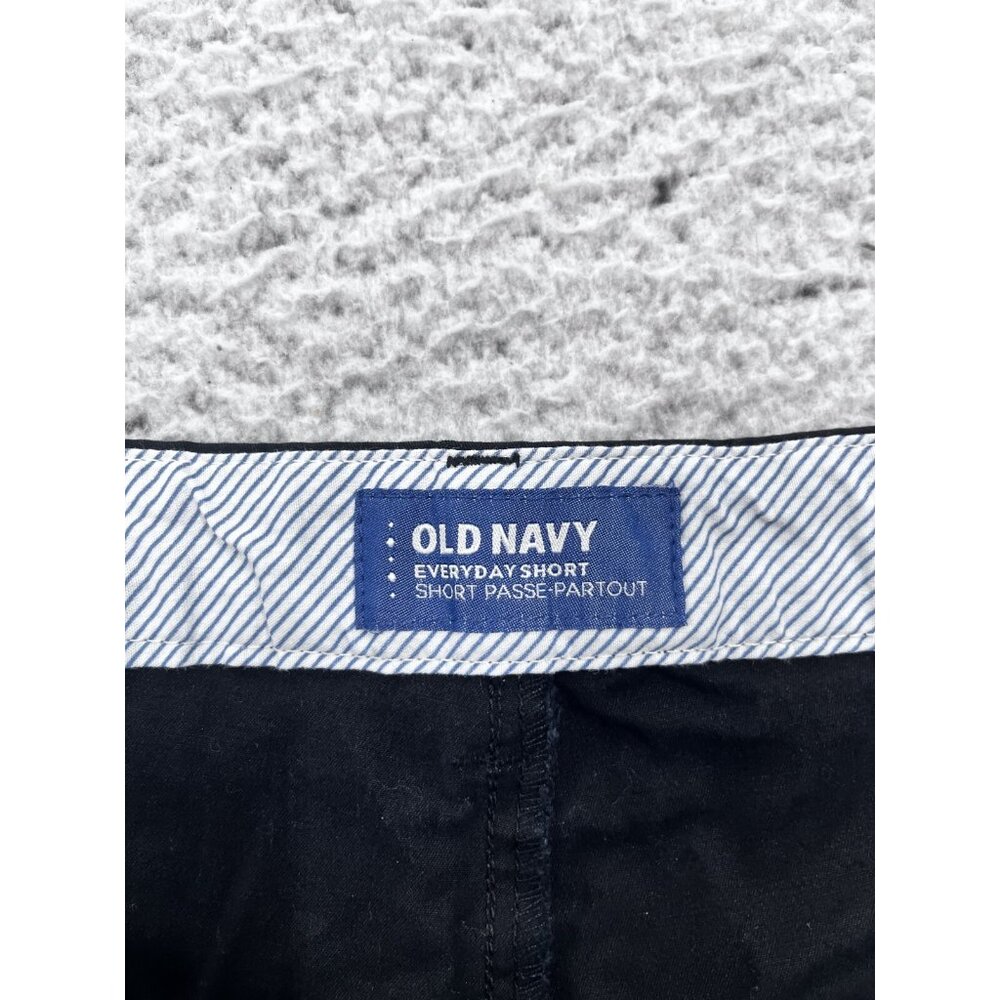 Women's Old Navy Black Flat Front Chino Summer Everyday Shorts Size 16 - Picture 7 of 10